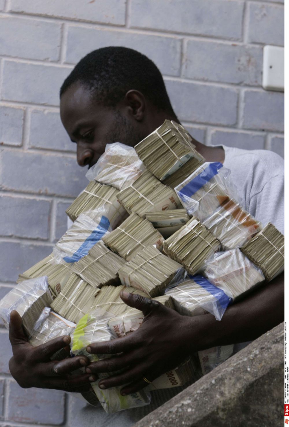 10000 Years Of Economy Hyperinflation In Zimbabwe