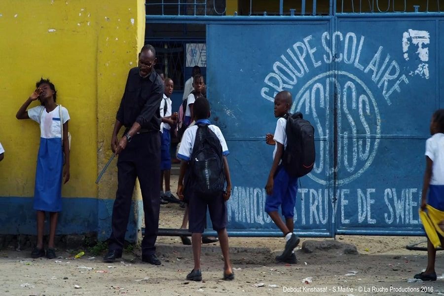 2 – Debout Kinshasa