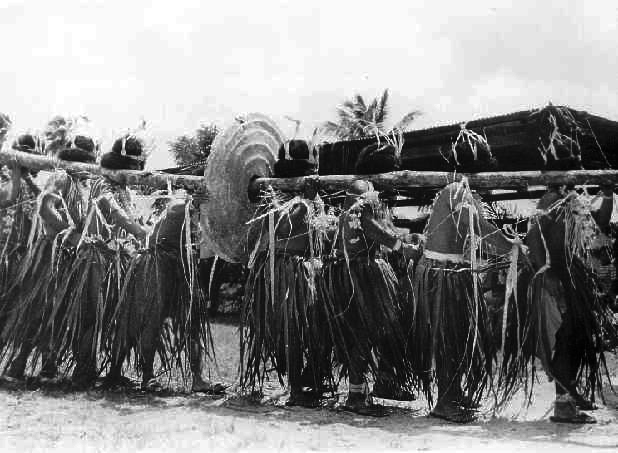 Yap stone presentation (Micronesia)